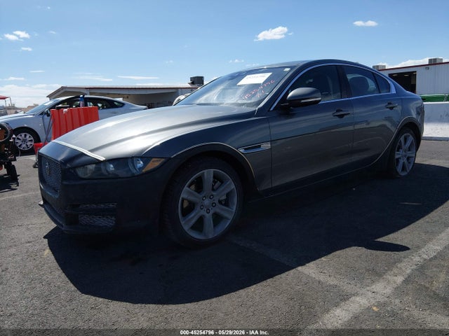 SAJAE4BG5HA957657 Jaguar Xe 25t Prestige