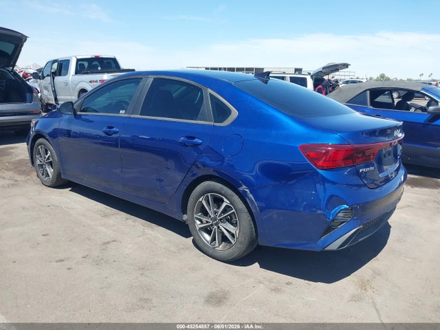 KIA Forte Lxs 2022 3KPF24AD4NE427161 Image 3
