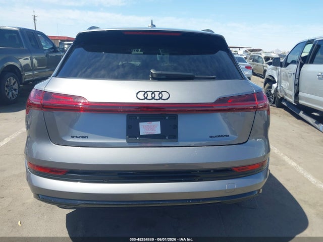 Audi E-tron Premium Plus Quattro 2022 WA1LAAGE2NB009838 Image 17