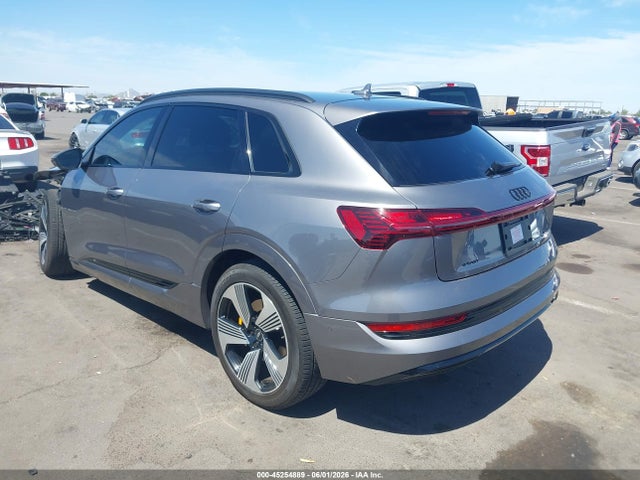 Audi E-tron Premium Plus Quattro 2022 WA1LAAGE2NB009838 Image 3