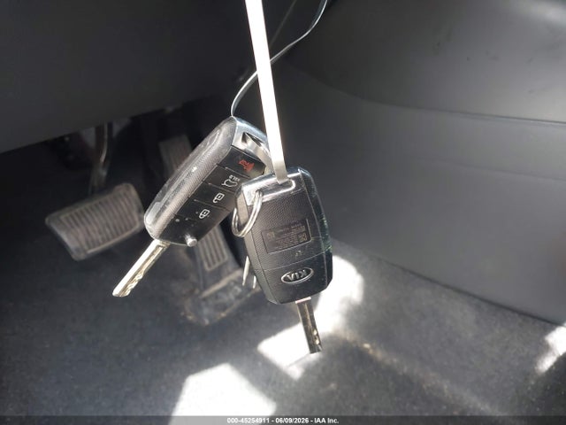 45254911 :رقم المزاد ، KNDJP3A59K7632131 vin ، 2019 Kia Soul + مزاد بيع