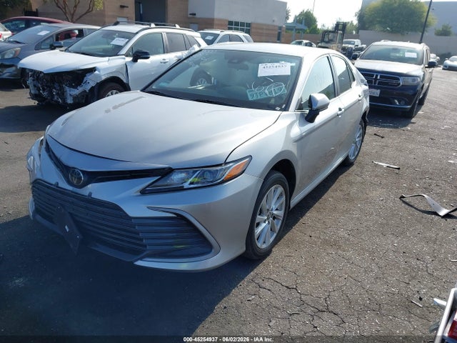 Toyota CAMRY LE 2024 4T1C11AKXRU226063 Image 2