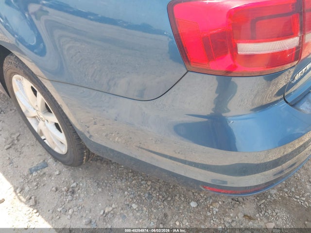 45254974 :رقم المزاد ، 3VWD17AJ6FM284137 vin ، 2015 Volkswagen Jetta 1.8t Se مزاد بيع