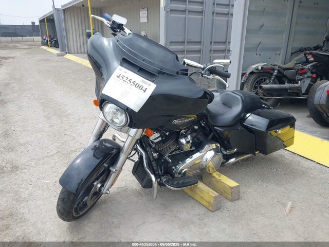 Harley-Davidson FLHX 2023 1HD1KBC25PB680420 Image 2
