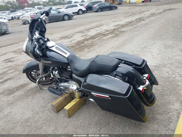 Harley-Davidson FLHX 2023 1HD1KBC25PB680420 Image 3