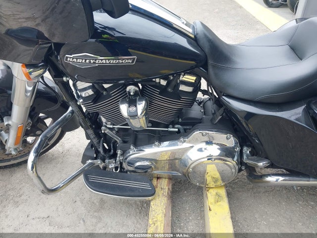 Harley-Davidson FLHX 2023 1HD1KBC25PB680420 Image 9