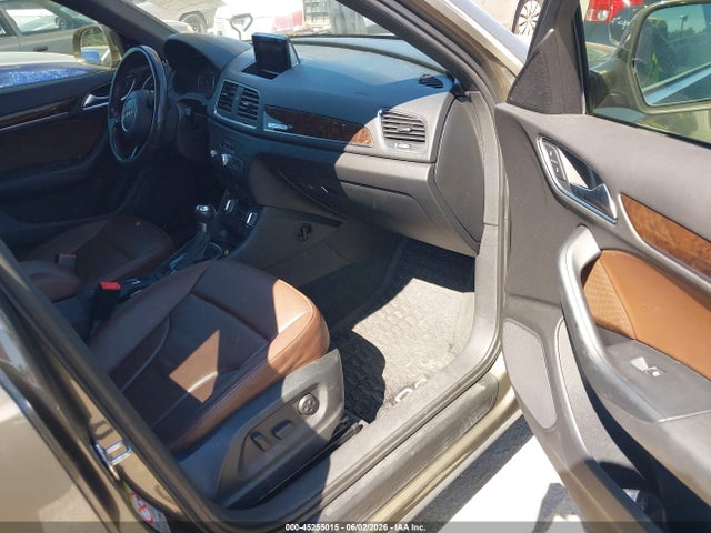 WA1EFCFS8FR006920 Audi Q3 2.0t Premium Plus