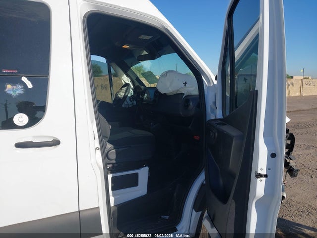 W1Y9EC3Y8NT107035 Mercedes-Benz Sprinter 4500 High Roof V6