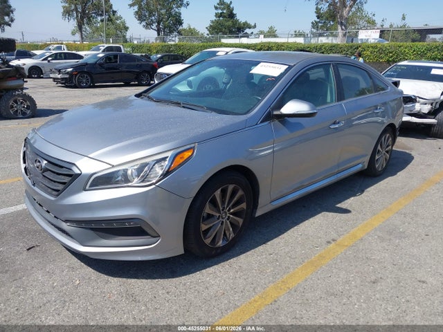 Hyundai Sonata Sport 2015 5NPE34AF3FH242896 Image 2