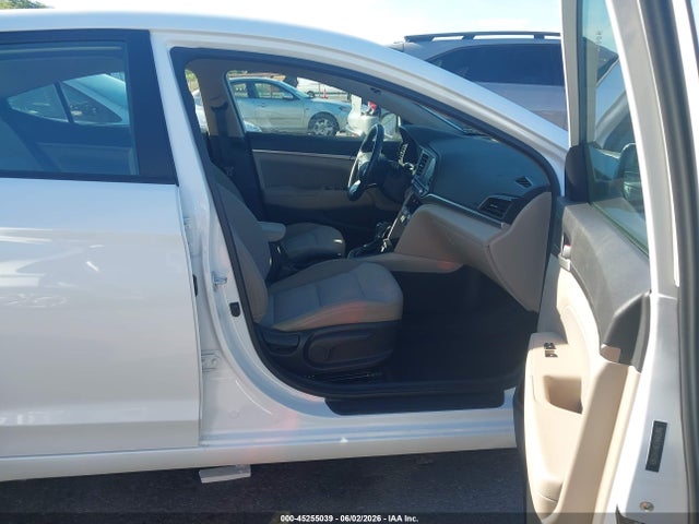 Hyundai Elantra Value Edition 2019 5NPD84LF8KH405109 Image 5