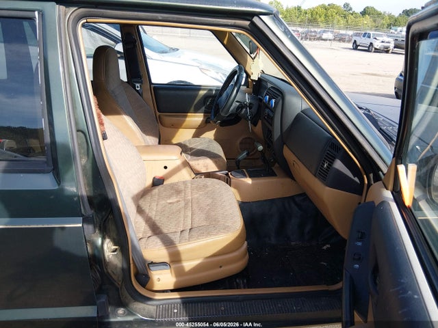 Aukcja sprzedaży 1998 Jeep Cherokee Classic/sport, vin: 1J4FJ68S8WL184136, numer aukcji: 45255054