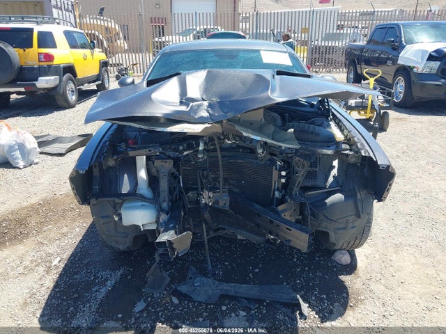 2C3CDZGG0KH656517 Dodge Challenger Sxt Awd