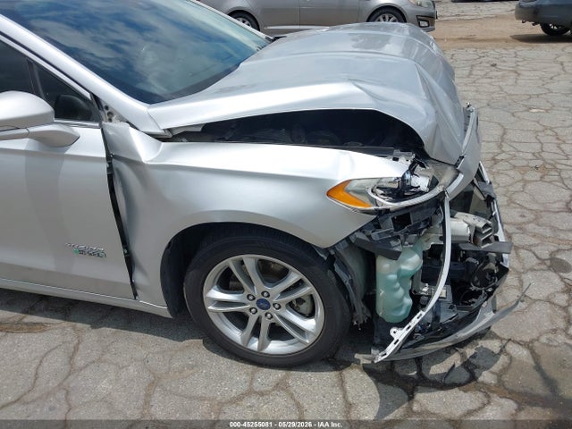 Продаж на аукціоні авто 2016 Ford Fusion Energi Titanium, vin: 3FA6P0SU6GR115174, номер лоту: 45255081