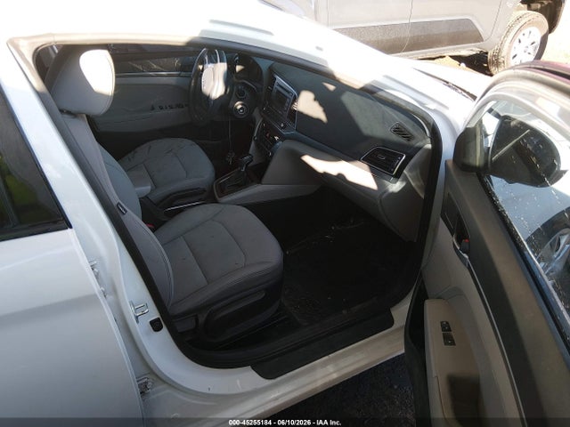45255184 :رقم المزاد ، 5NPD74LF4HH113873 vin ، 2017 Hyundai Elantra Se مزاد بيع