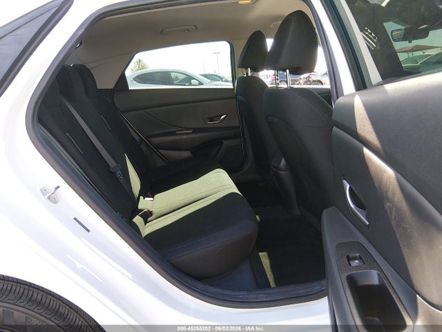 5NPLM4AGXPH118476 Hyundai ELANTRA SEL