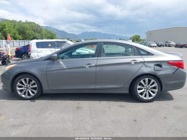 Продажа на аукционе авто 2012 Hyundai Sonata Se 2.0t, vin: 5NPEC4AB7CH469162, номер лота: 45255219