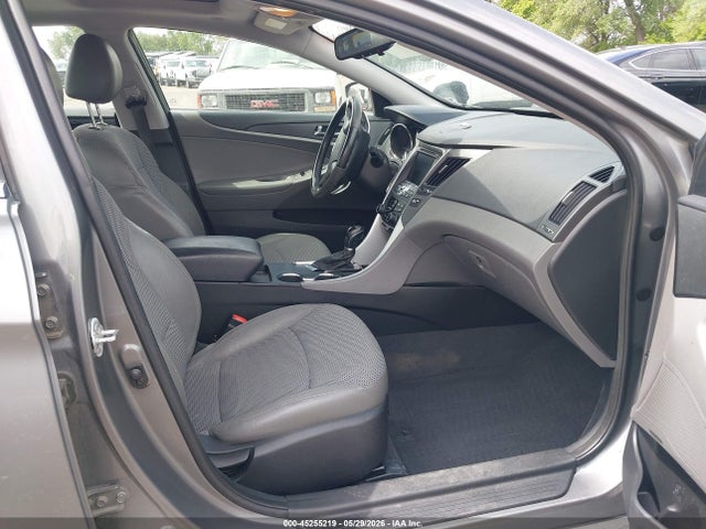 Продажа на аукционе авто 2012 Hyundai Sonata Se 2.0t, vin: 5NPEC4AB7CH469162, номер лота: 45255219