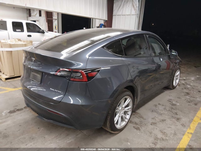 Tesla Model Y 2023 7SAYGAEE2PF791476 Image 4