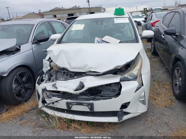 45255274 :رقم المزاد ، JTDKARFU0G3001808 vin ، 2016 Toyota Prius Four Touring مزاد بيع