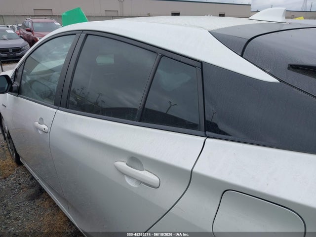 45255274 :رقم المزاد ، JTDKARFU0G3001808 vin ، 2016 Toyota Prius Four Touring مزاد بيع