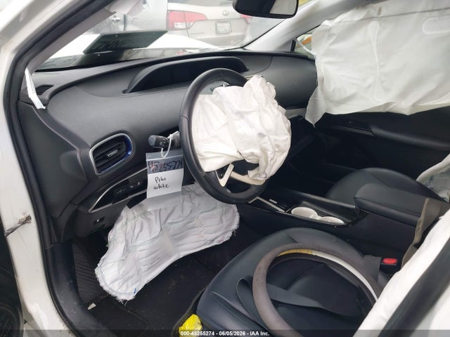 45255274 :رقم المزاد ، JTDKARFU0G3001808 vin ، 2016 Toyota Prius Four Touring مزاد بيع