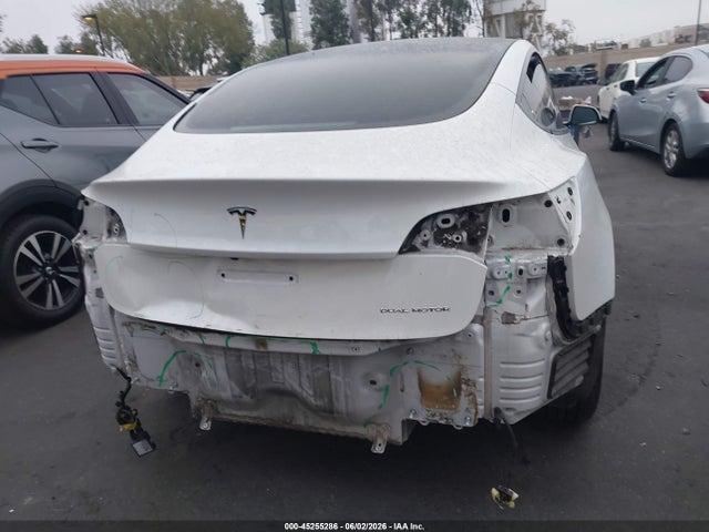 Tesla Model 3 Long Range Dual Motor All-wheel Drive 2022 5YJ3E1EBXNF145361 Image 17