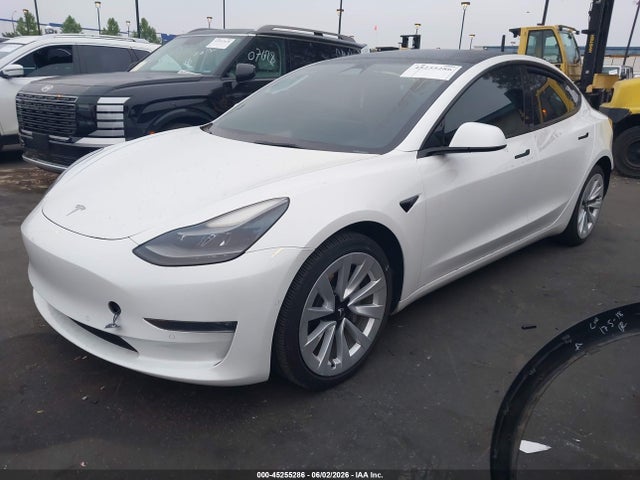Tesla Model 3 Long Range Dual Motor All-wheel Drive 2022 5YJ3E1EBXNF145361 Image 2