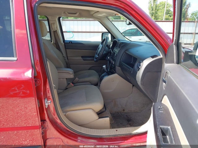 1C4NJPBA7HD140570 Jeep Patriot Sport Fwd