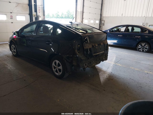 Toyota Prius Four 2014 JTDKN3DU9E1772345 Image 3