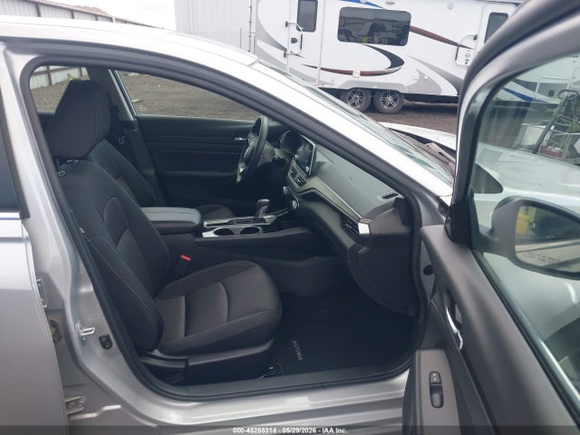 1N4BL4DVXRN375901 Nissan Altima Sv Fwd