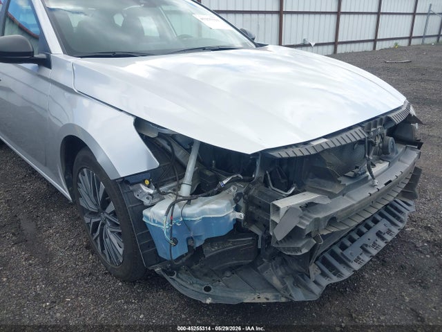 1N4BL4DVXRN375901 Nissan Altima Sv Fwd