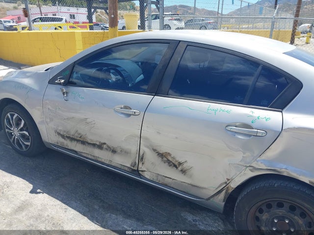 2013 Mazda Mazda3 I Sv მანქანა იყიდება აუქციონზე, vin: JM1BL1TG3D1765802, აუქციონის ნომერი: 45255355