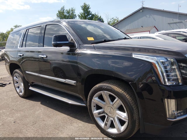 2017 Cadillac Escalade Luxury მანქანა იყიდება აუქციონზე, vin: 1GYS4BKJ3HR398966, აუქციონის ნომერი: 45255420