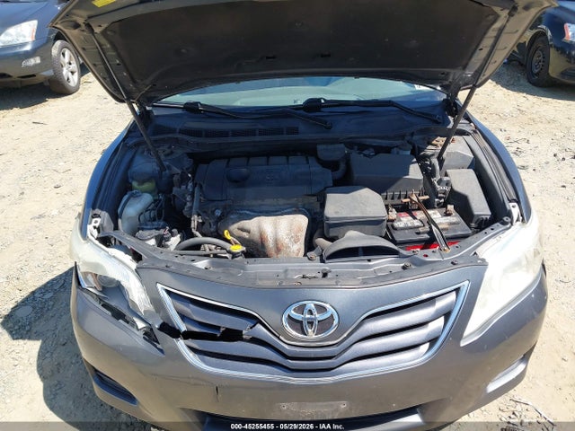 45255455 :رقم المزاد ، 4T1BF3EK2AU095427 vin ، 2010 Toyota Camry Le مزاد بيع
