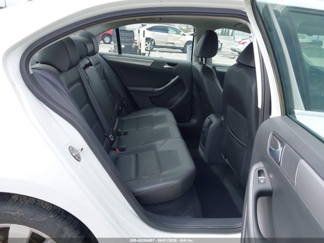 3VWD17AJ6FM258590 Volkswagen Jetta 1.8t Se