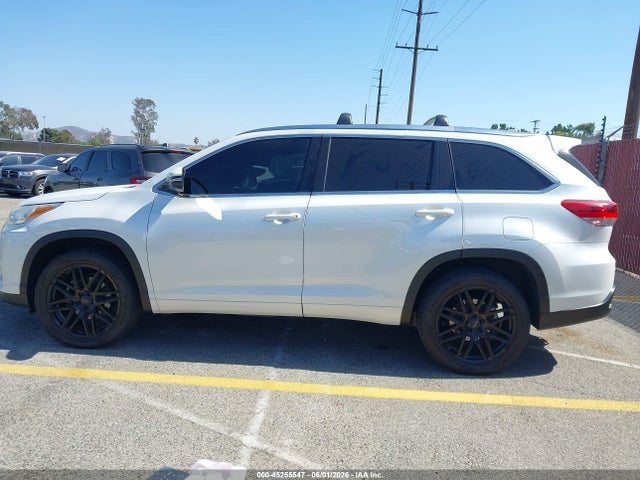 Toyota Highlander Xle 2018 5TDKZRFH3JS281967 Image 14