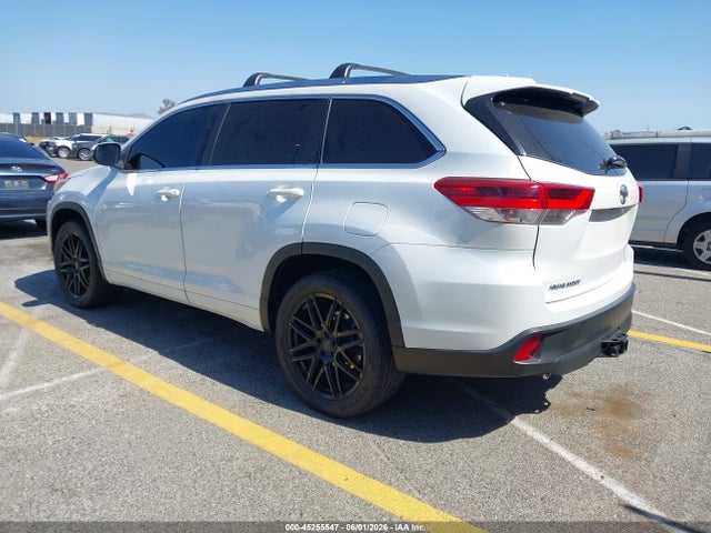 Toyota Highlander Xle 2018 5TDKZRFH3JS281967 Image 3