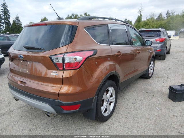 1FMCU9GD5HUC56990 Ford ESCAPE SE