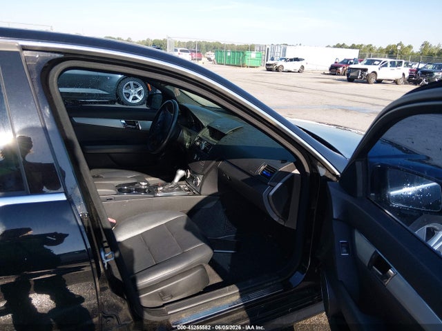 2011 Mercedes-benz C 300 Sport მანქანა იყიდება აუქციონზე, vin: WDDGF5EB7BR178674, აუქციონის ნომერი: 45255582