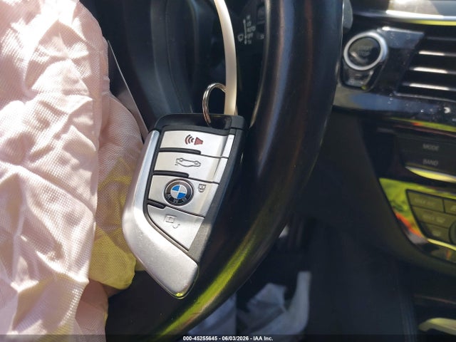 WBAJE5C5XJWA96583 BMW 540I