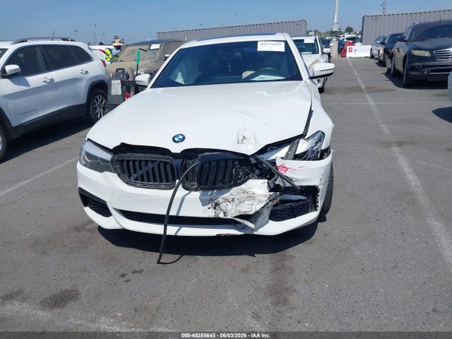 WBAJE5C5XJWA96583 BMW 540I