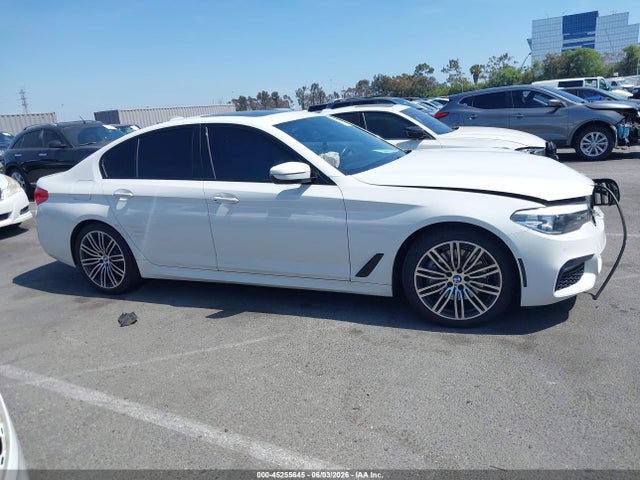 WBAJE5C5XJWA96583 BMW 540I