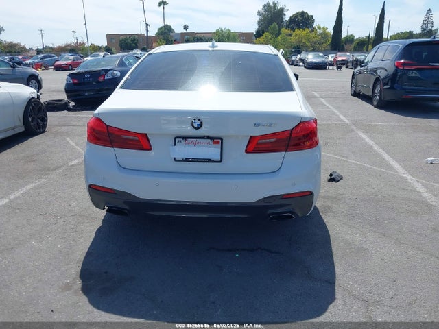 WBAJE5C5XJWA96583 BMW 540I
