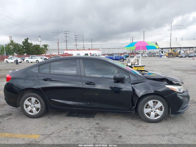 45255660 :رقم المزاد ، 1G1BC5SM7J7212330 vin ، 2018 Chevrolet Cruze Ls Auto مزاد بيع