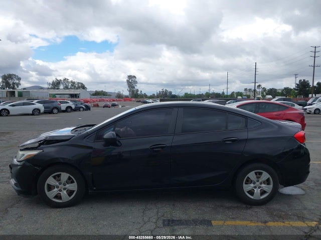 45255660 :رقم المزاد ، 1G1BC5SM7J7212330 vin ، 2018 Chevrolet Cruze Ls Auto مزاد بيع