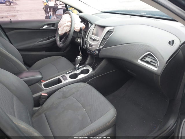 45255660 :رقم المزاد ، 1G1BC5SM7J7212330 vin ، 2018 Chevrolet Cruze Ls Auto مزاد بيع