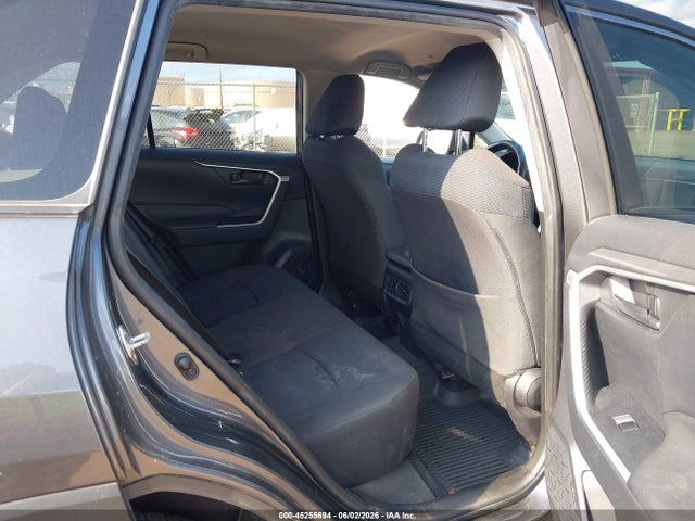 Toyota RAV4 LE 2023 JTMK1RFV2PD096438 Image 8