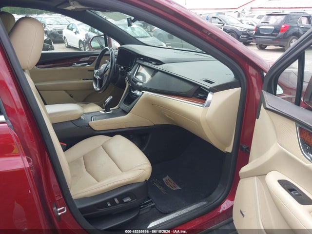 45255696 :رقم المزاد ، 1GYKNDRS6JZ184261 vin ، 2018 Cadillac Xt5 Luxury مزاد بيع