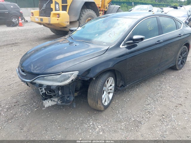45255705 :رقم المزاد ، 1C3CCCAG1FN731666 vin ، 2015 Chrysler 200 Limited مزاد بيع