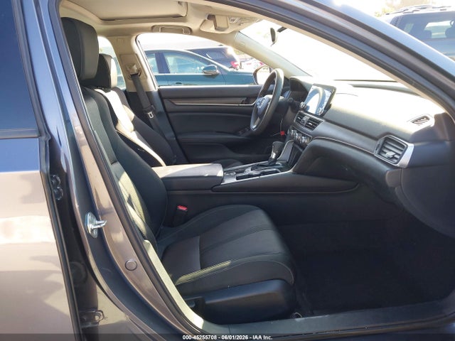45255708 :رقم المزاد ، 1HGCV1F48JA045392 vin ، 2018 Honda Accord Ex مزاد بيع